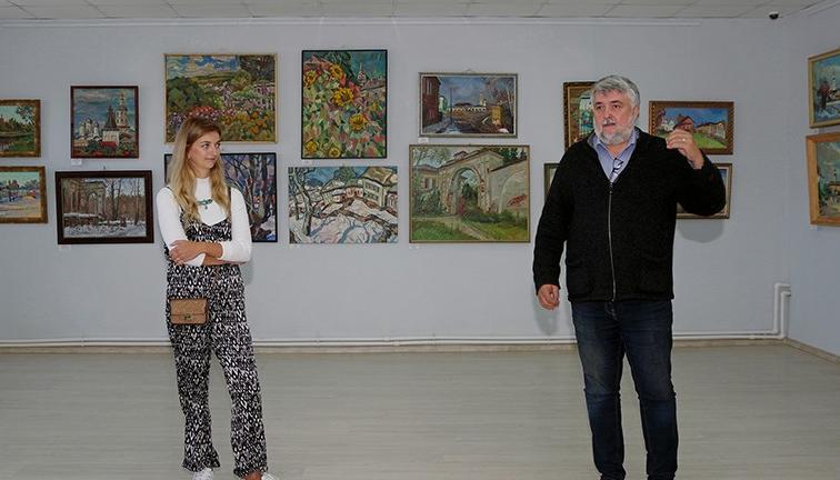 В Твери открылась выставка картин кимрских художников